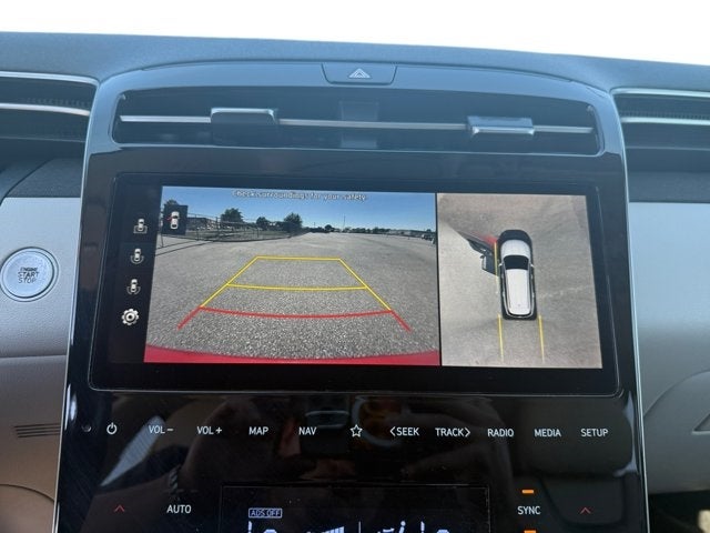Vehicle image 21 of 35