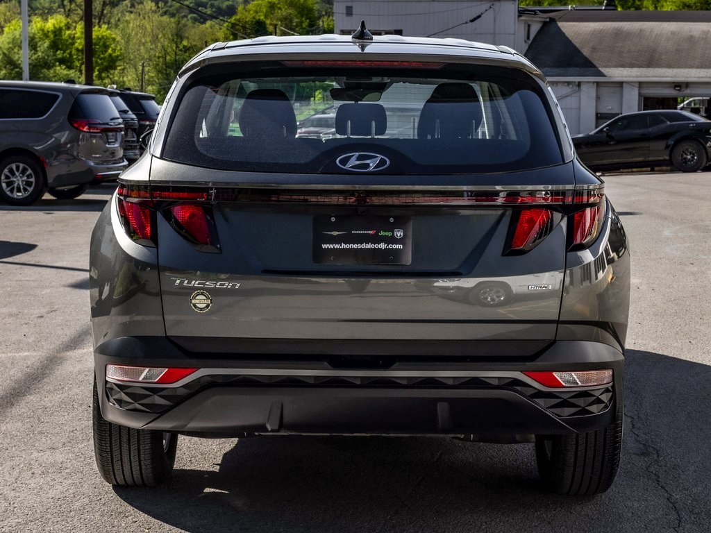 Vehicle image 6 of 39