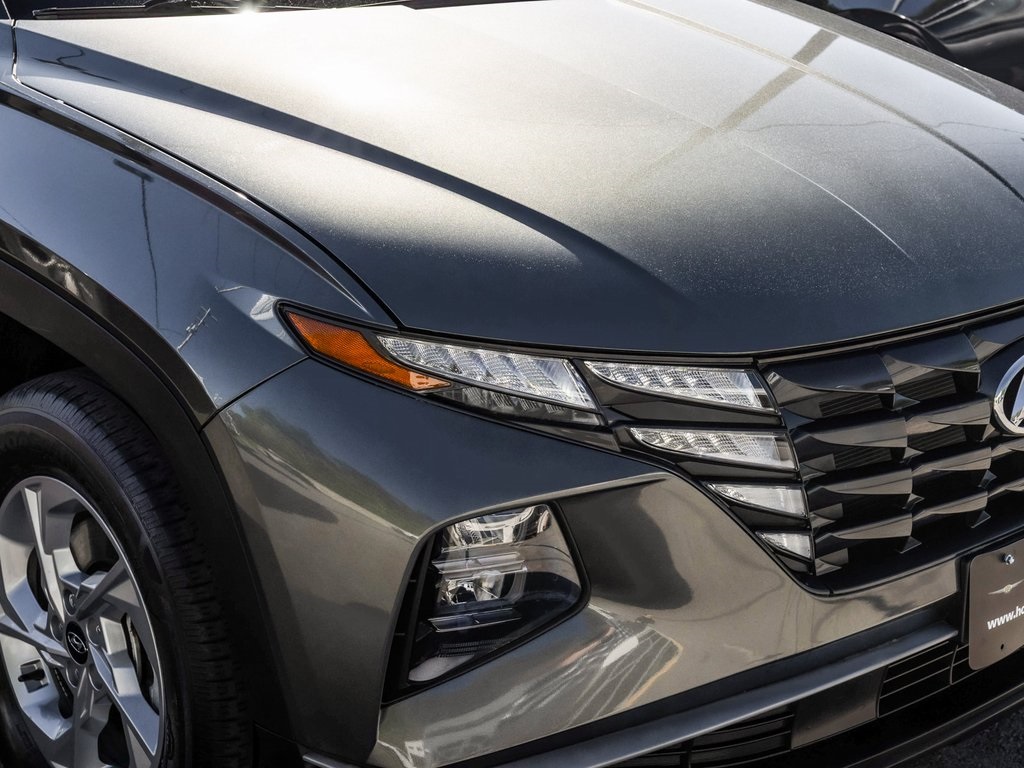 Vehicle image 37 of 39