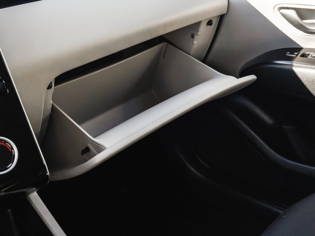 Vehicle image 20 of 39