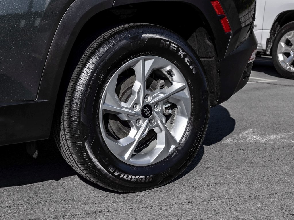 Vehicle image 8 of 39