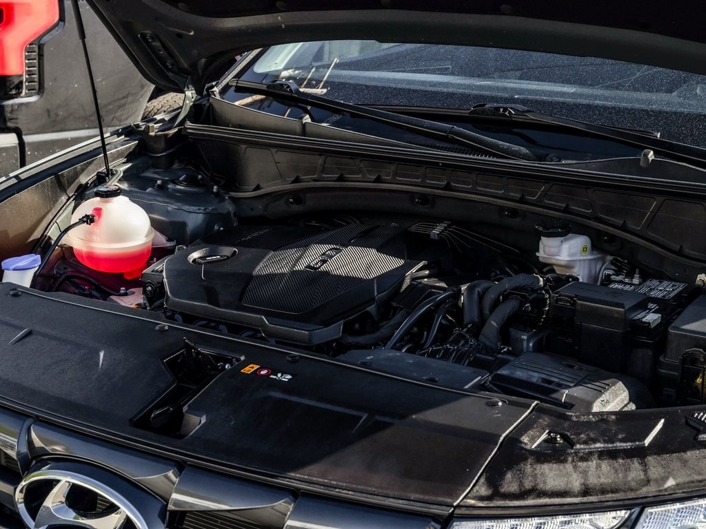 Vehicle image 34 of 39