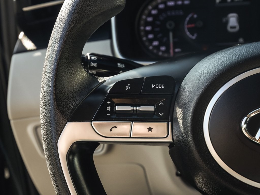 Vehicle image 24 of 39