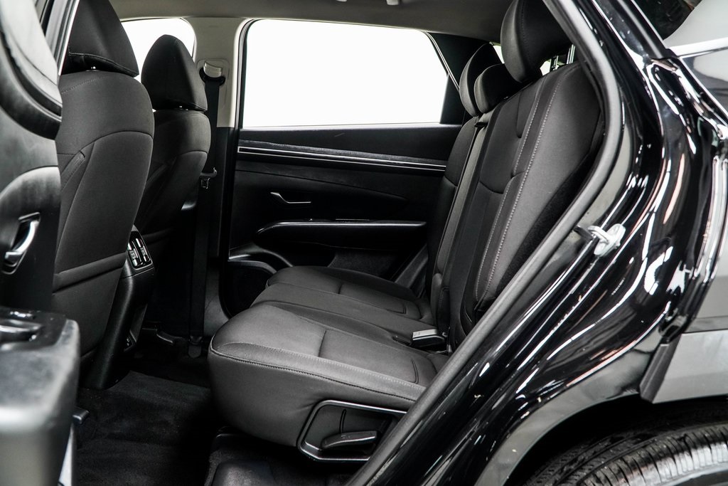 Vehicle image 15 of 43