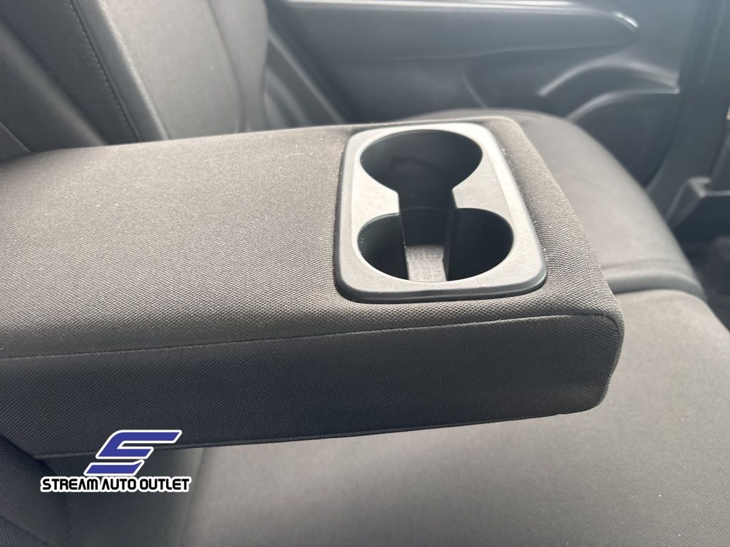 Vehicle image 15 of 35
