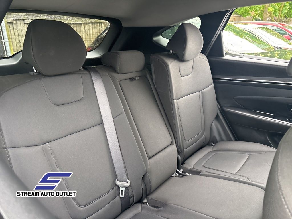 Vehicle image 12 of 35