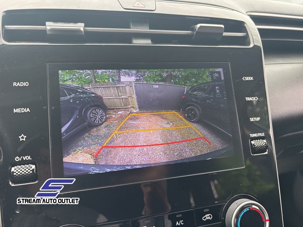 Vehicle image 34 of 35
