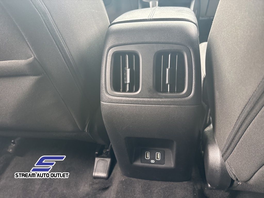 Vehicle image 16 of 35