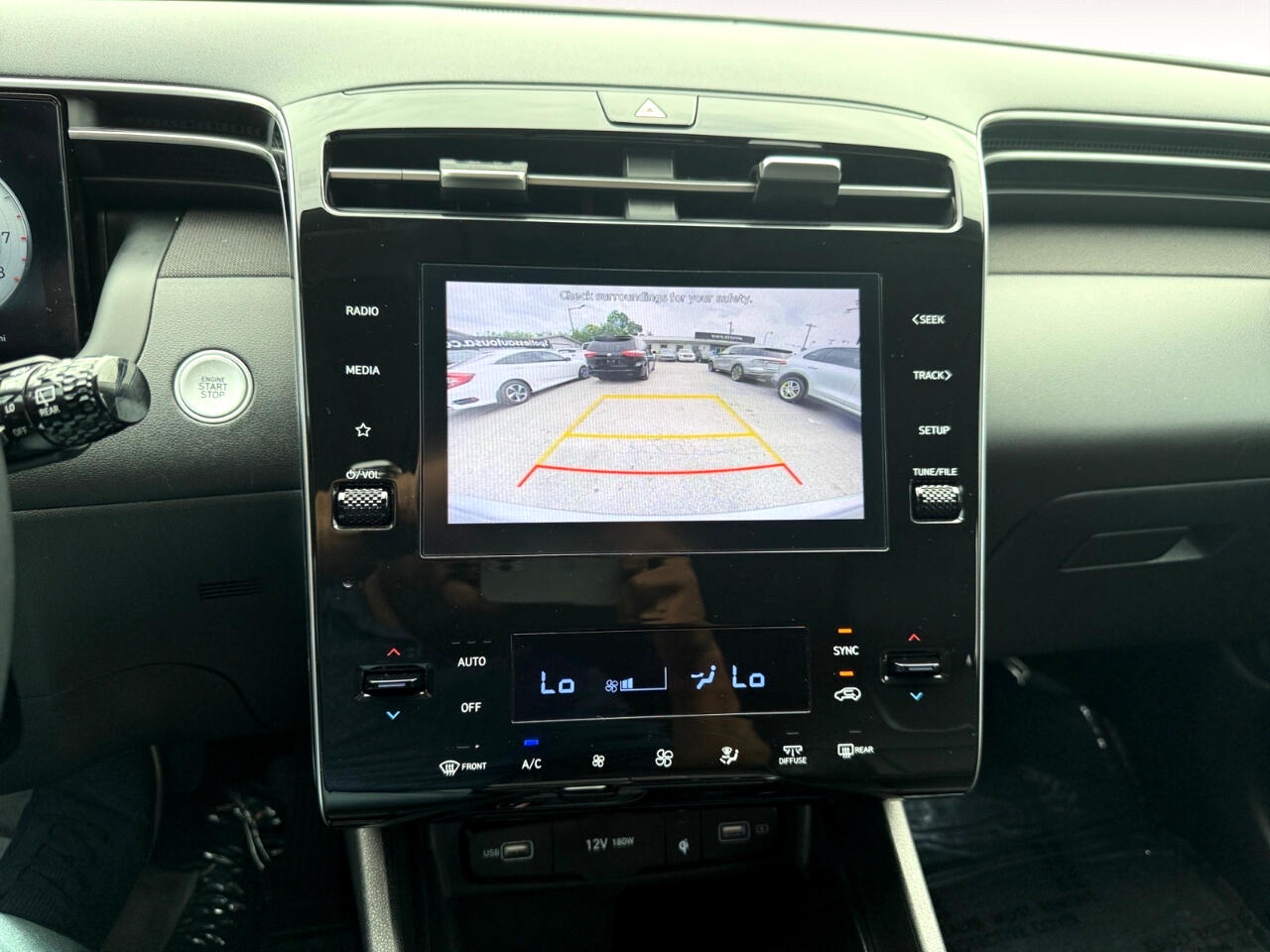 Vehicle image 23 of 40