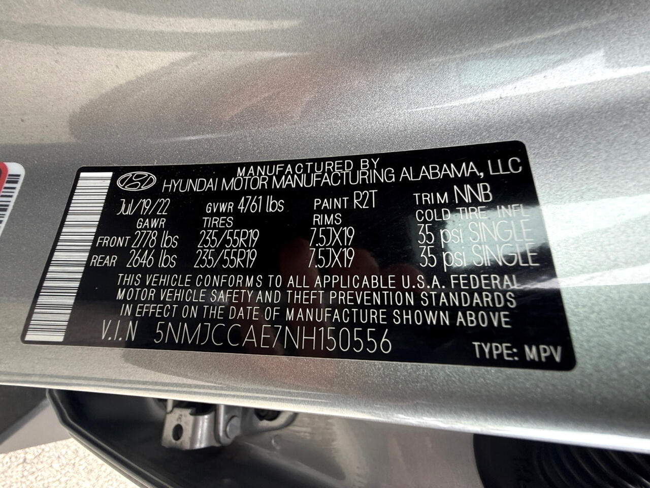 Vehicle image 17 of 40