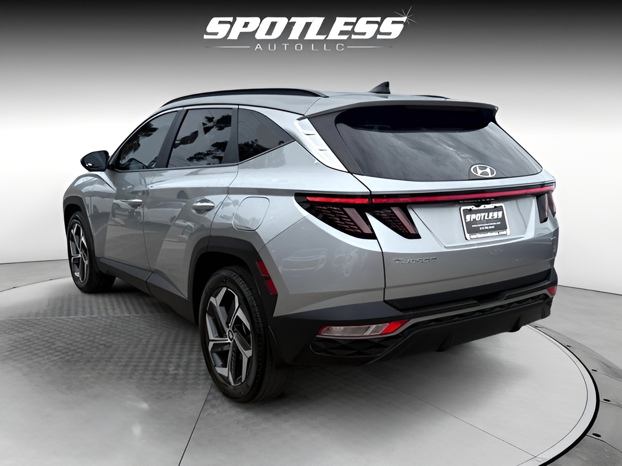 Vehicle image 39 of 40