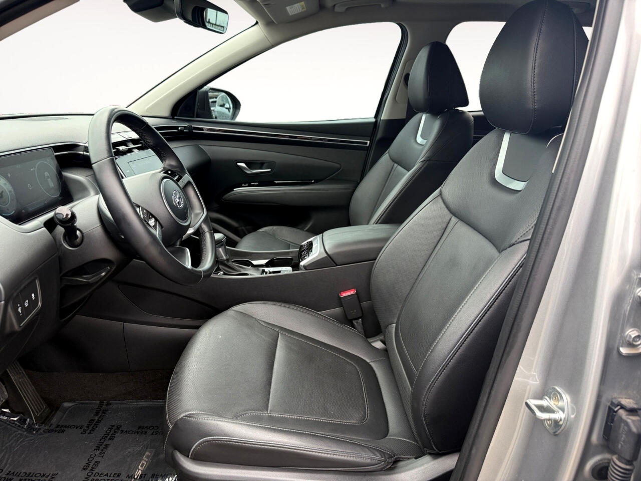 Vehicle image 19 of 40