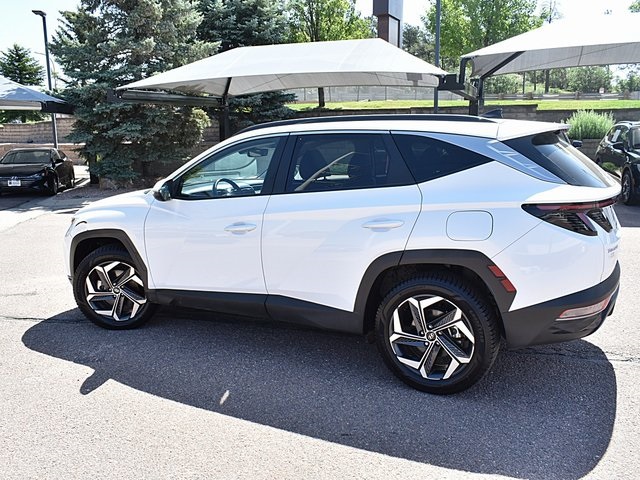 Vehicle image 10 of 40