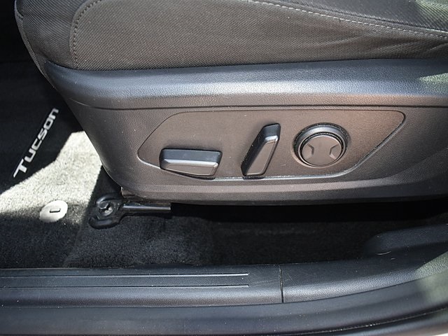 Vehicle image 39 of 40