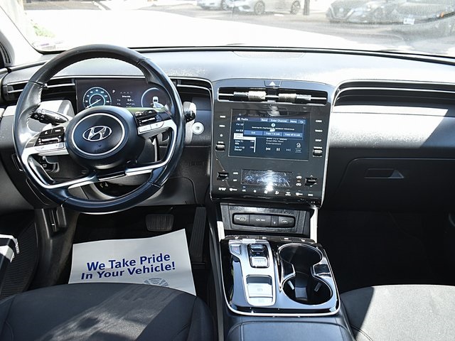 Vehicle image 23 of 40