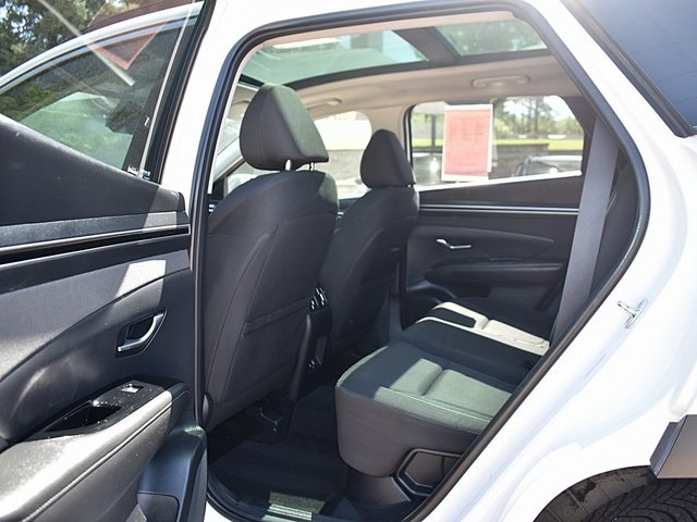 Vehicle image 20 of 40