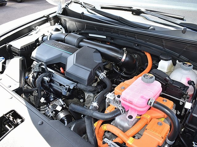 Vehicle image 13 of 40