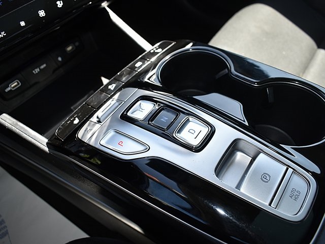 Vehicle image 38 of 40