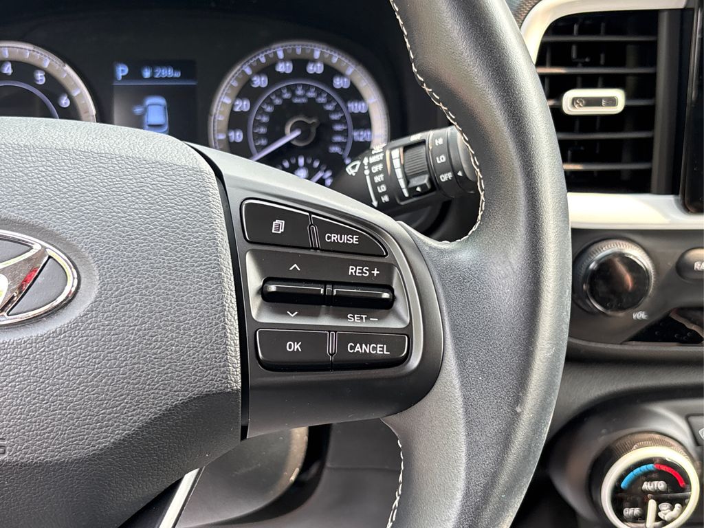 Vehicle image 29 of 35