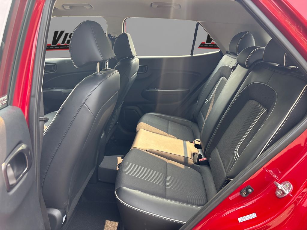 Vehicle image 10 of 35