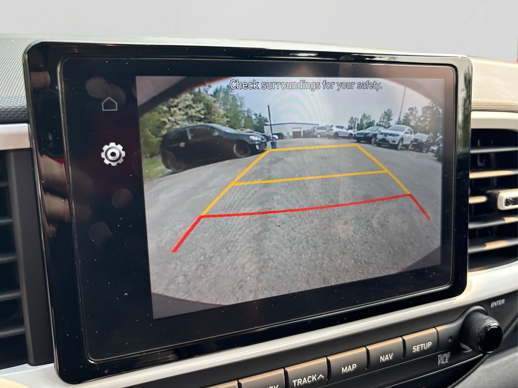 Vehicle image 25 of 35