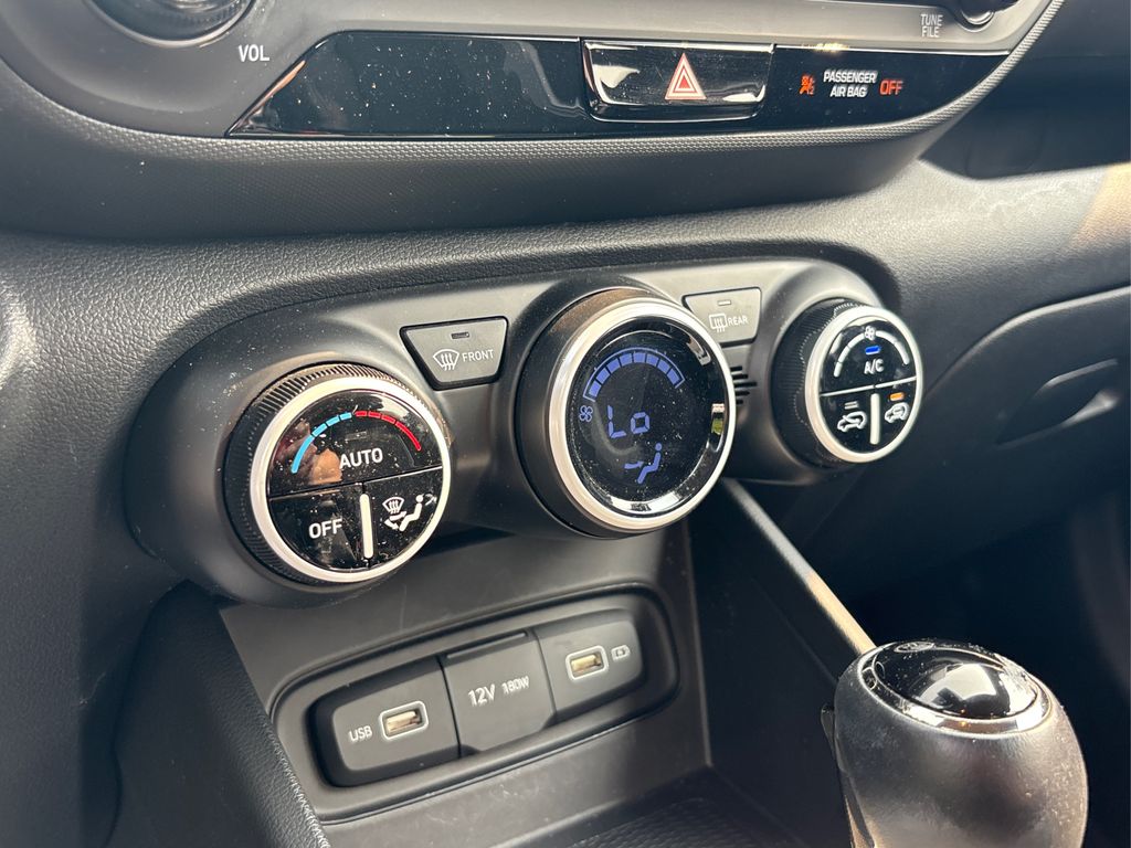 Vehicle image 26 of 35