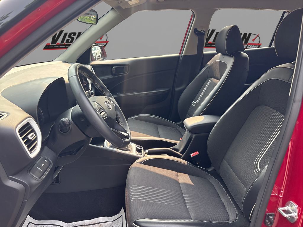 Vehicle image 9 of 35