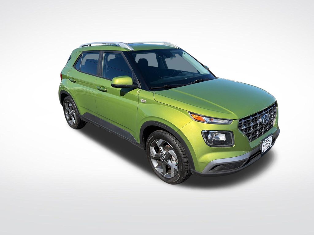 2022 Hyundai Venue SEL Image 3 of 23
