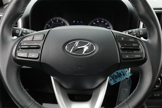 2022 Hyundai Venue SEL Image 18 of 26