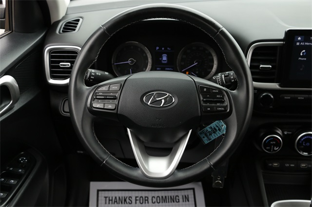 2022 Hyundai Venue SEL Image 16 of 26