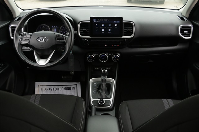 2022 Hyundai Venue SEL Image 15 of 26