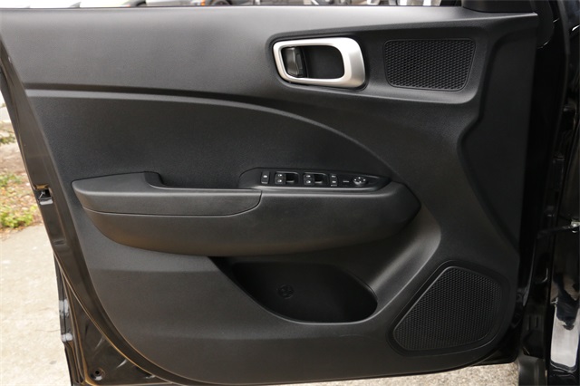 2022 Hyundai Venue SEL Image 21 of 26