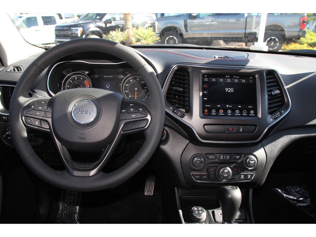 Vehicle image 12 of 33