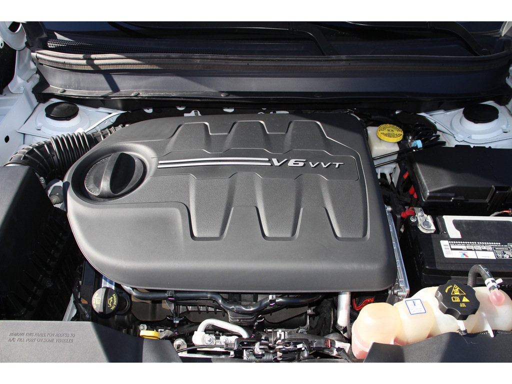 Vehicle image 29 of 33