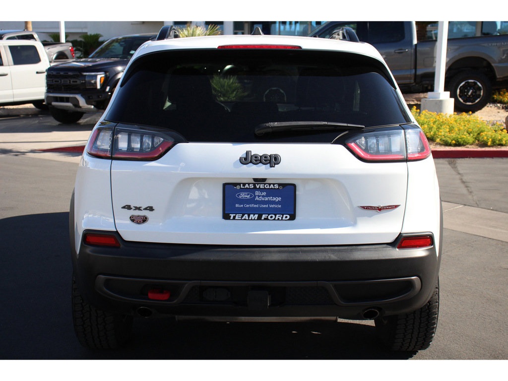 Vehicle image 7 of 33