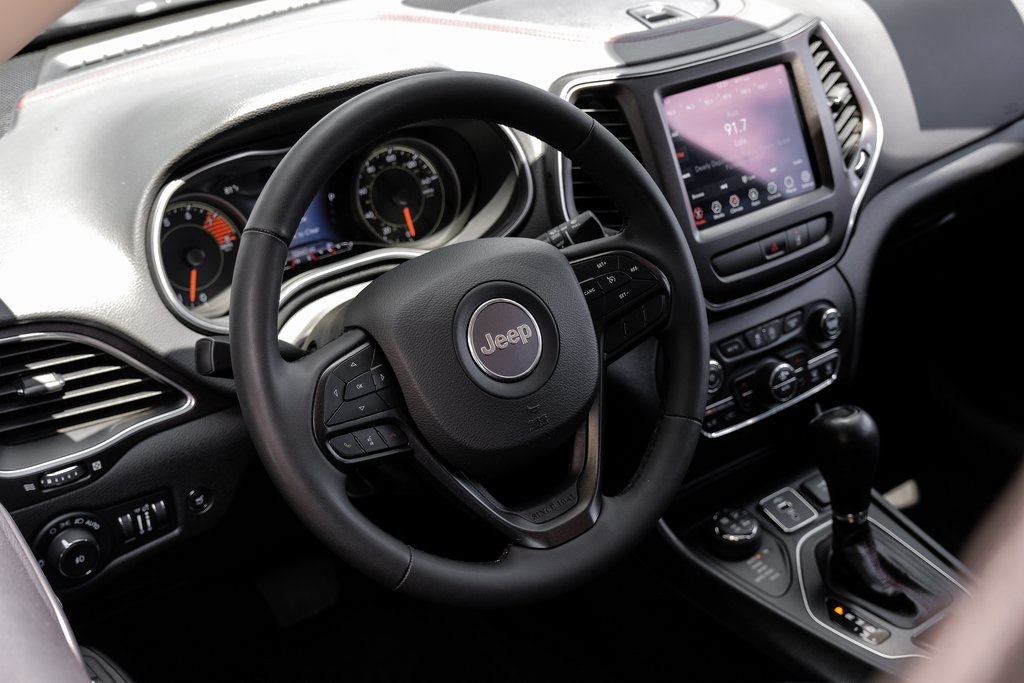 Vehicle image 19 of 85