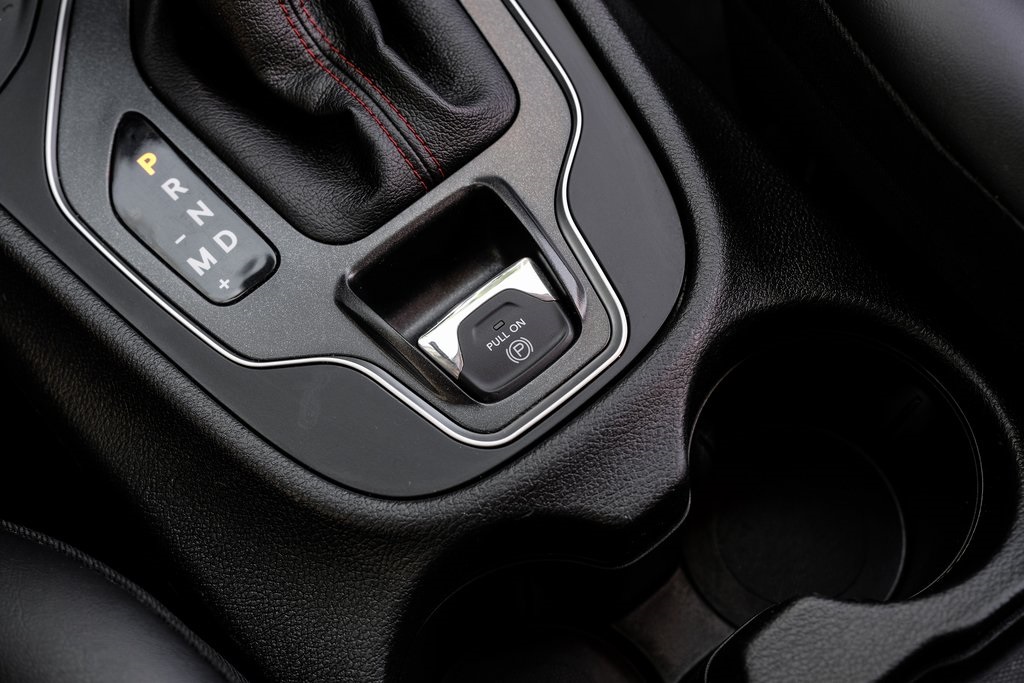 Vehicle image 39 of 85