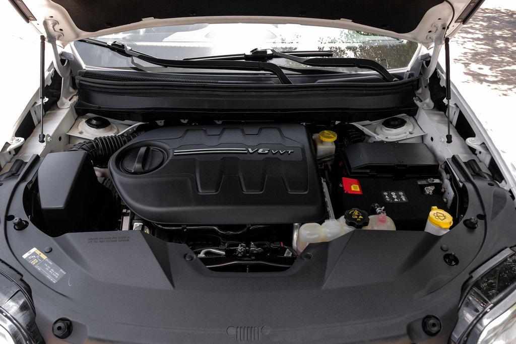 Vehicle image 22 of 85
