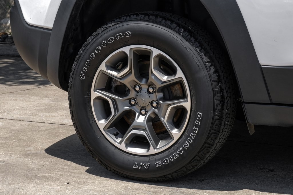 Vehicle image 67 of 85