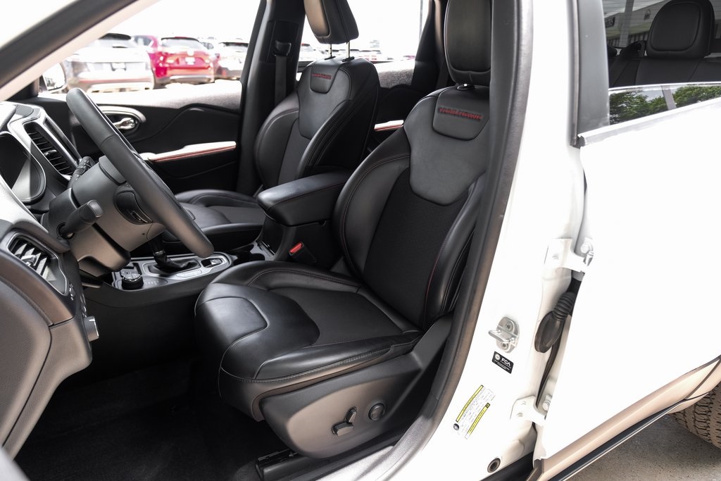 Vehicle image 23 of 85