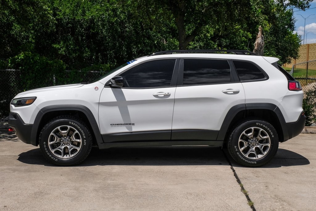 Vehicle image 14 of 85