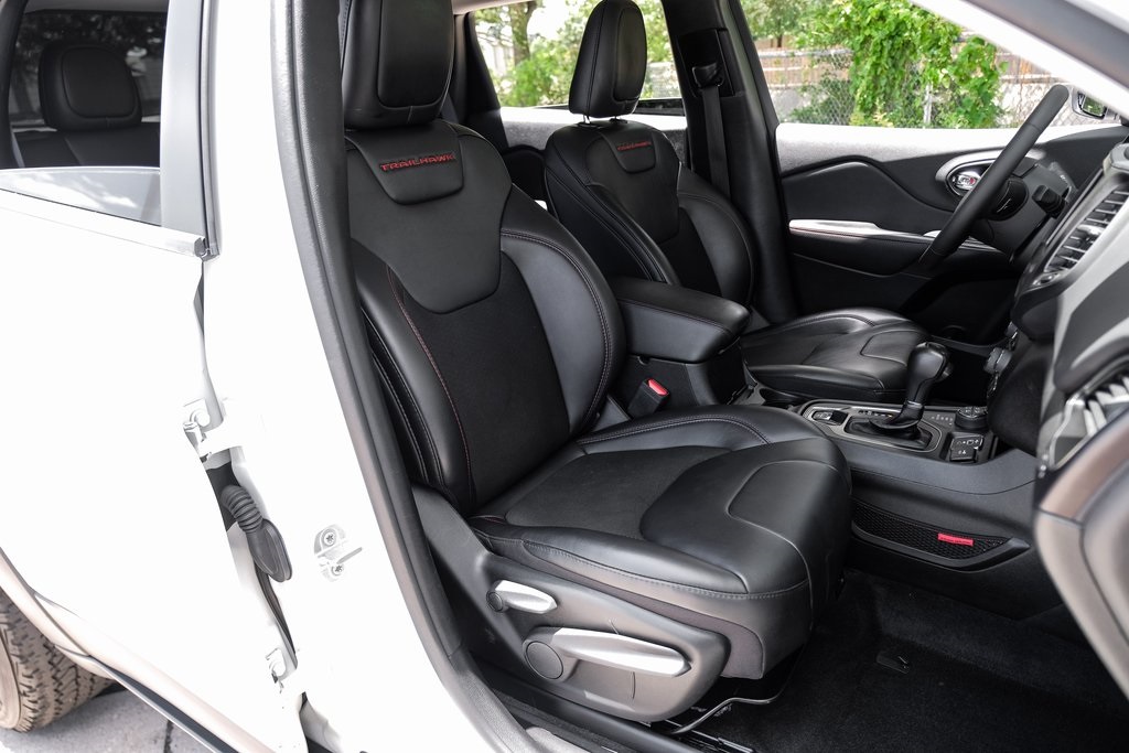 Vehicle image 47 of 85