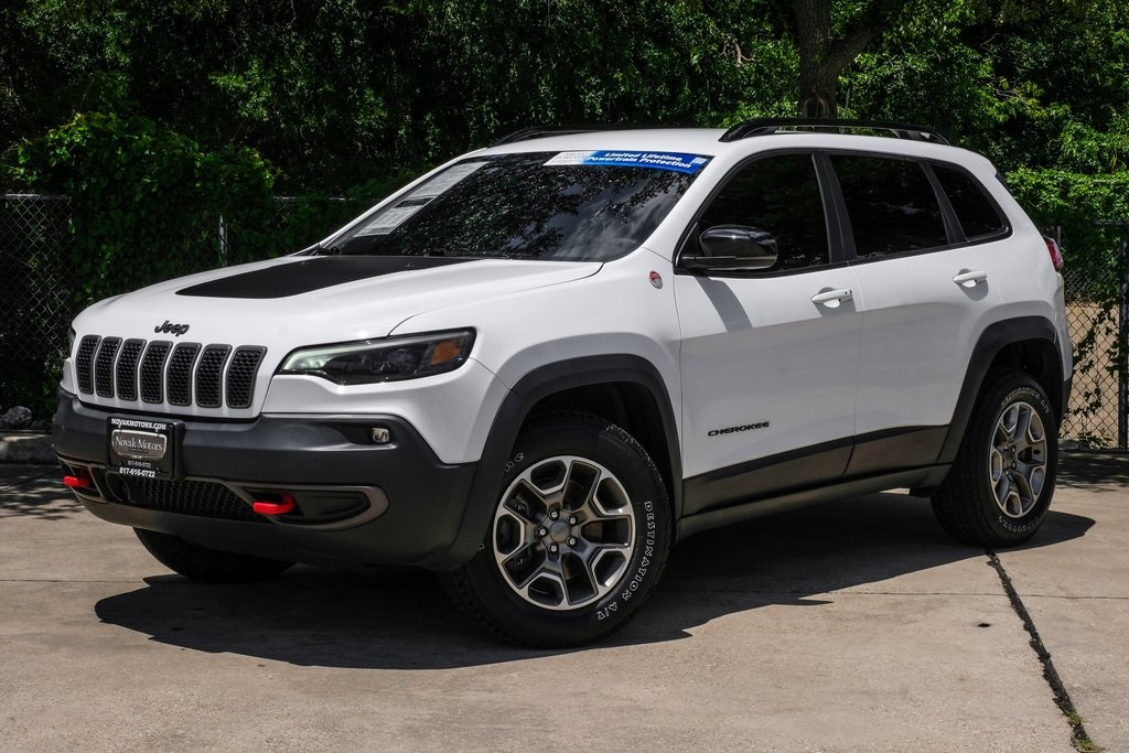Vehicle image 2 of 85