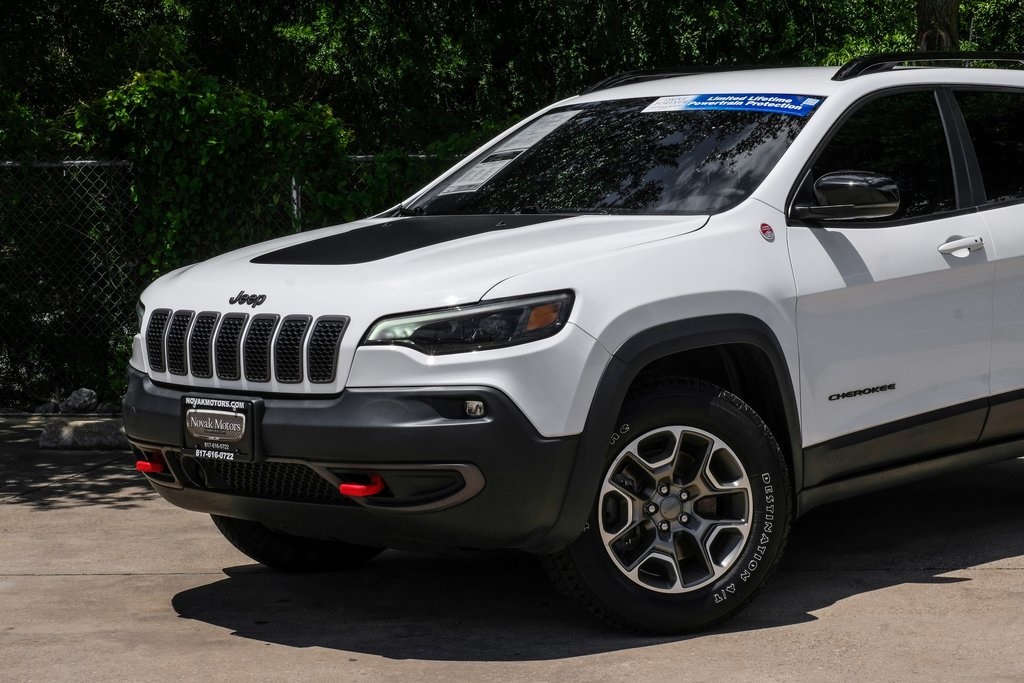 Vehicle image 3 of 85