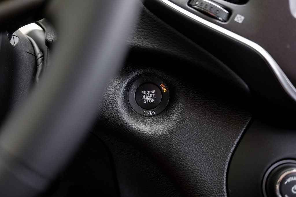 Vehicle image 31 of 85