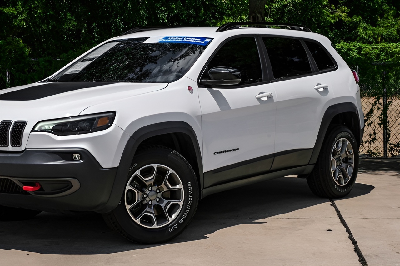 Vehicle image 70 of 85