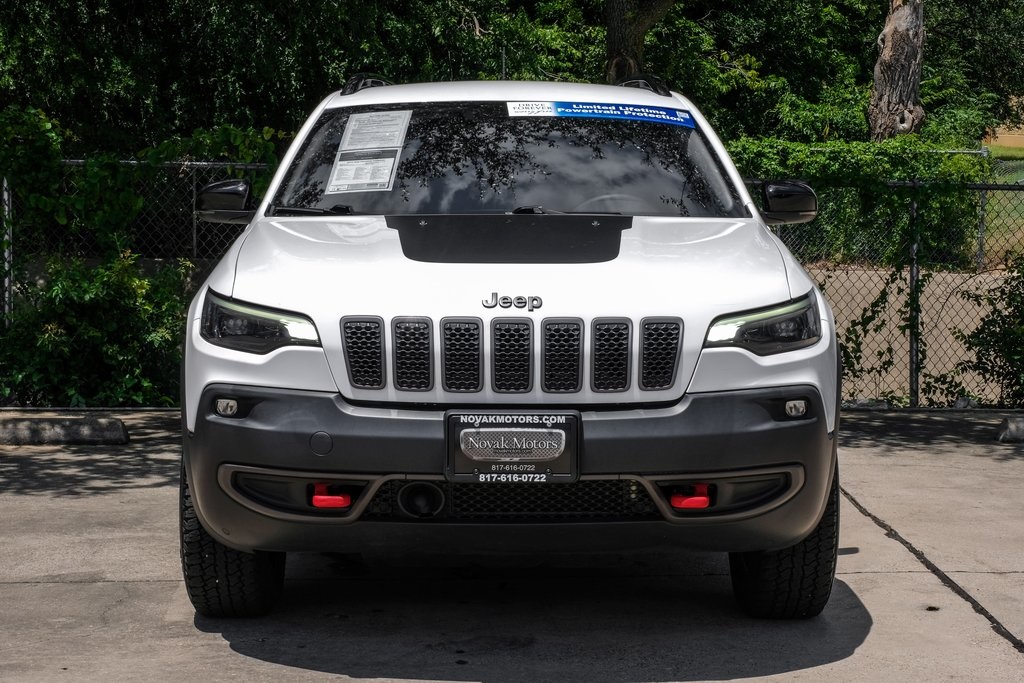 Vehicle image 4 of 85