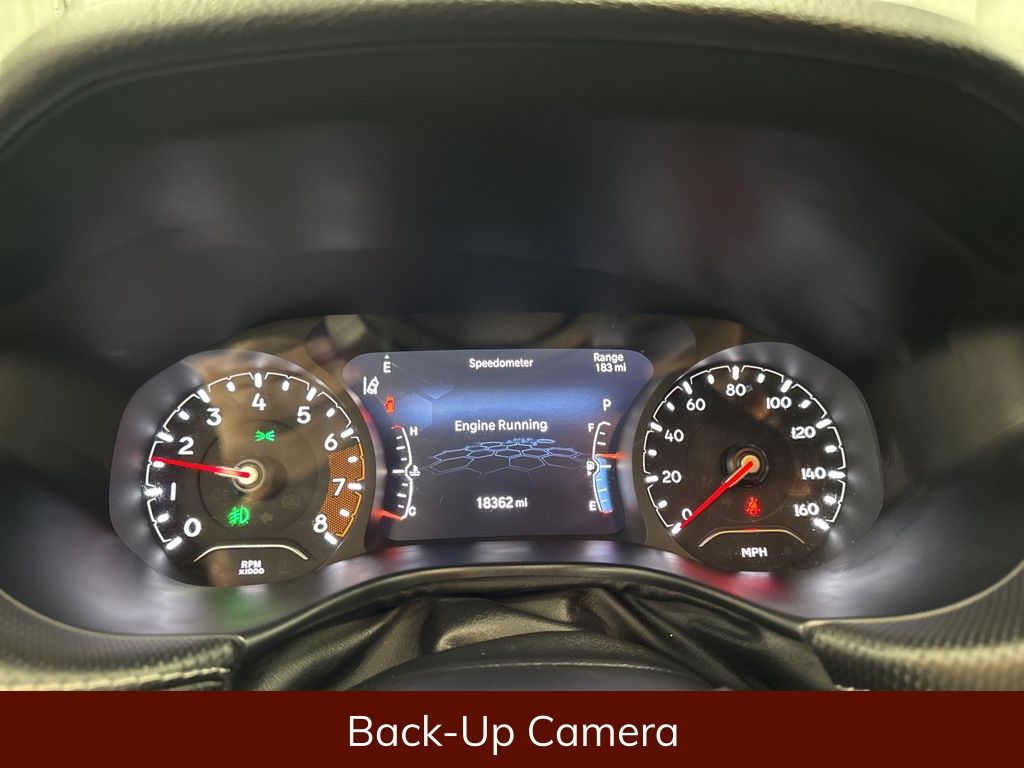 Vehicle image 11 of 21