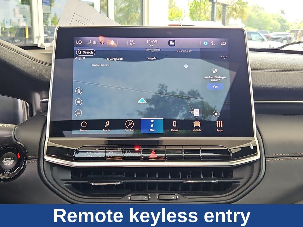 Vehicle image 20 of 37