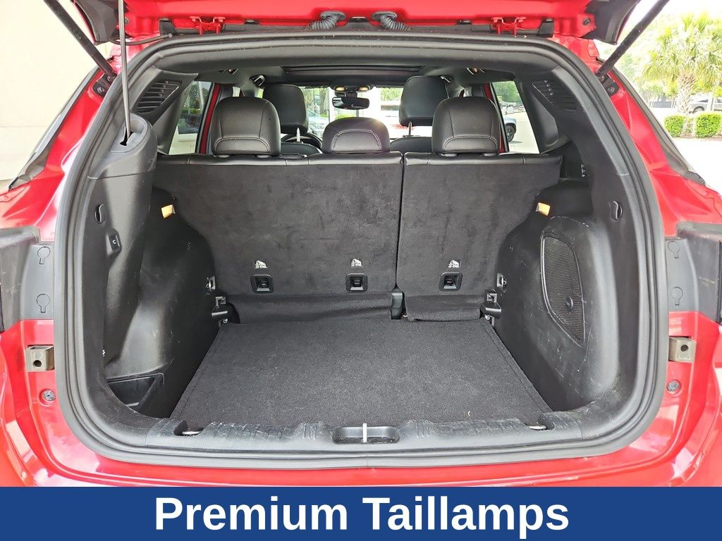 Vehicle image 12 of 37